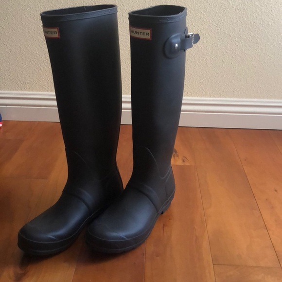 Hunter knee high rain boots - Picture 2 of 5